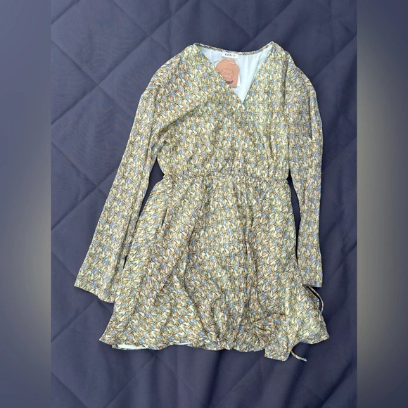 Boutique Dress Size M/L - Picture 2 of 4